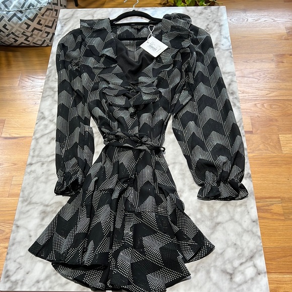 TED BAKER RUFFLE WRAP DRESS - Picture 2 of 9